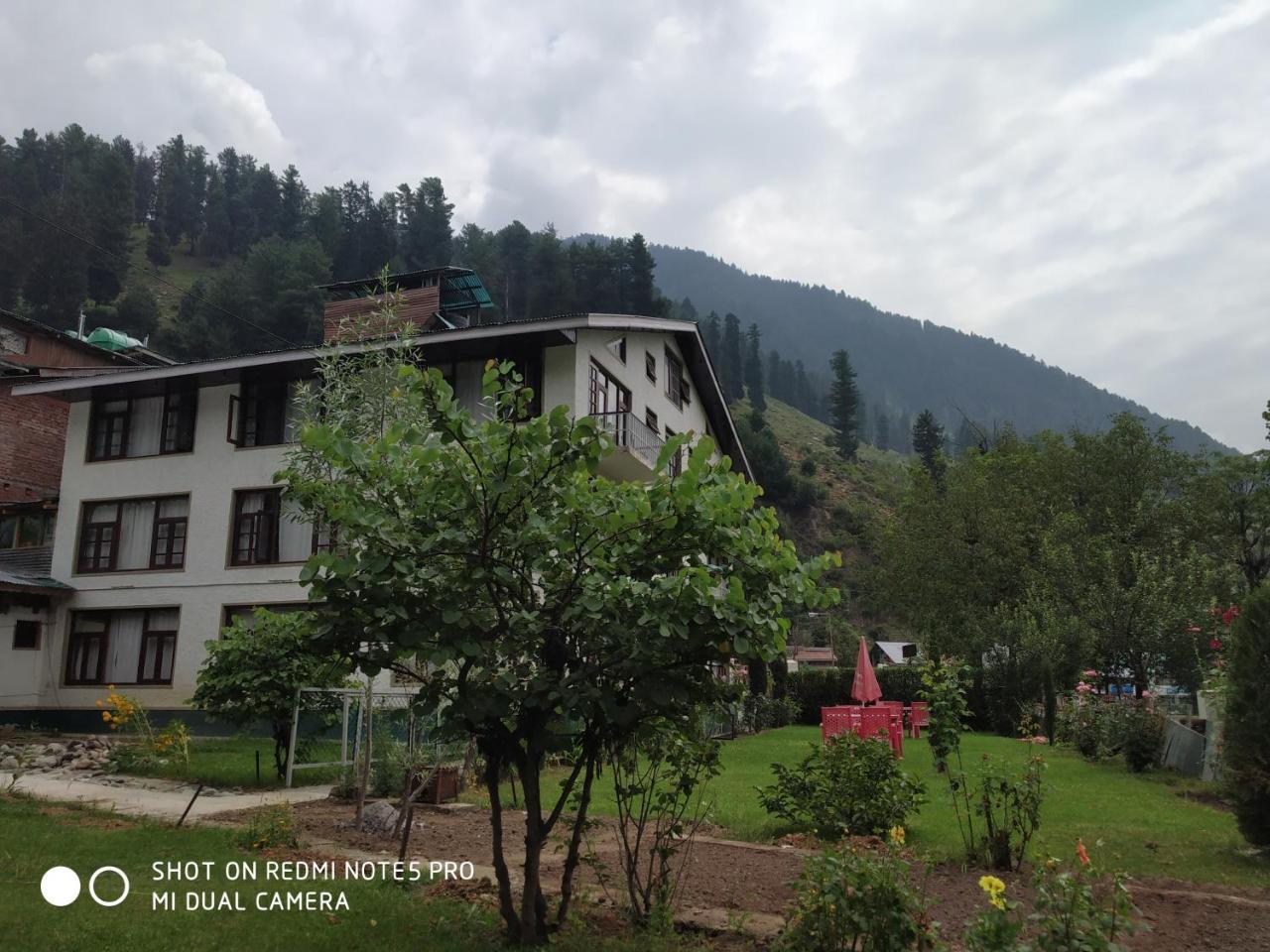 Hotel King Palace Pahalgām Exterior foto